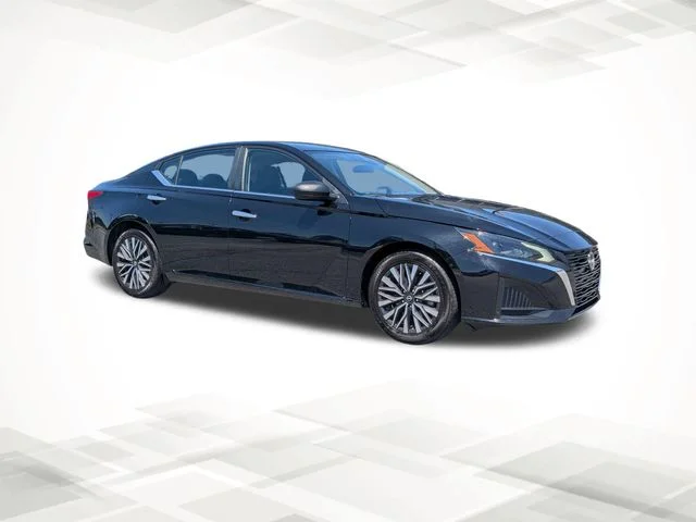 Used 2024 Nissan Altima SV with VIN 1N4BL4DV0RN377382 for sale in Lilburn, GA