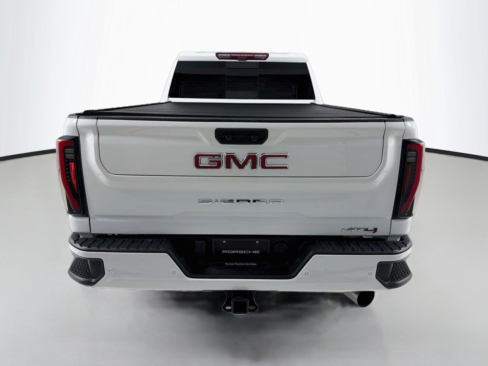Used 2024 Summit White GMC AT4 image 27
