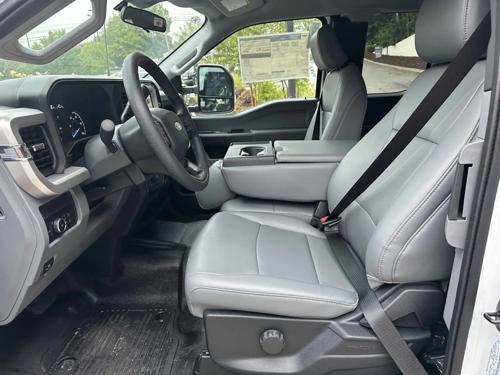 New 2025 Oxford White Ford XL image 10