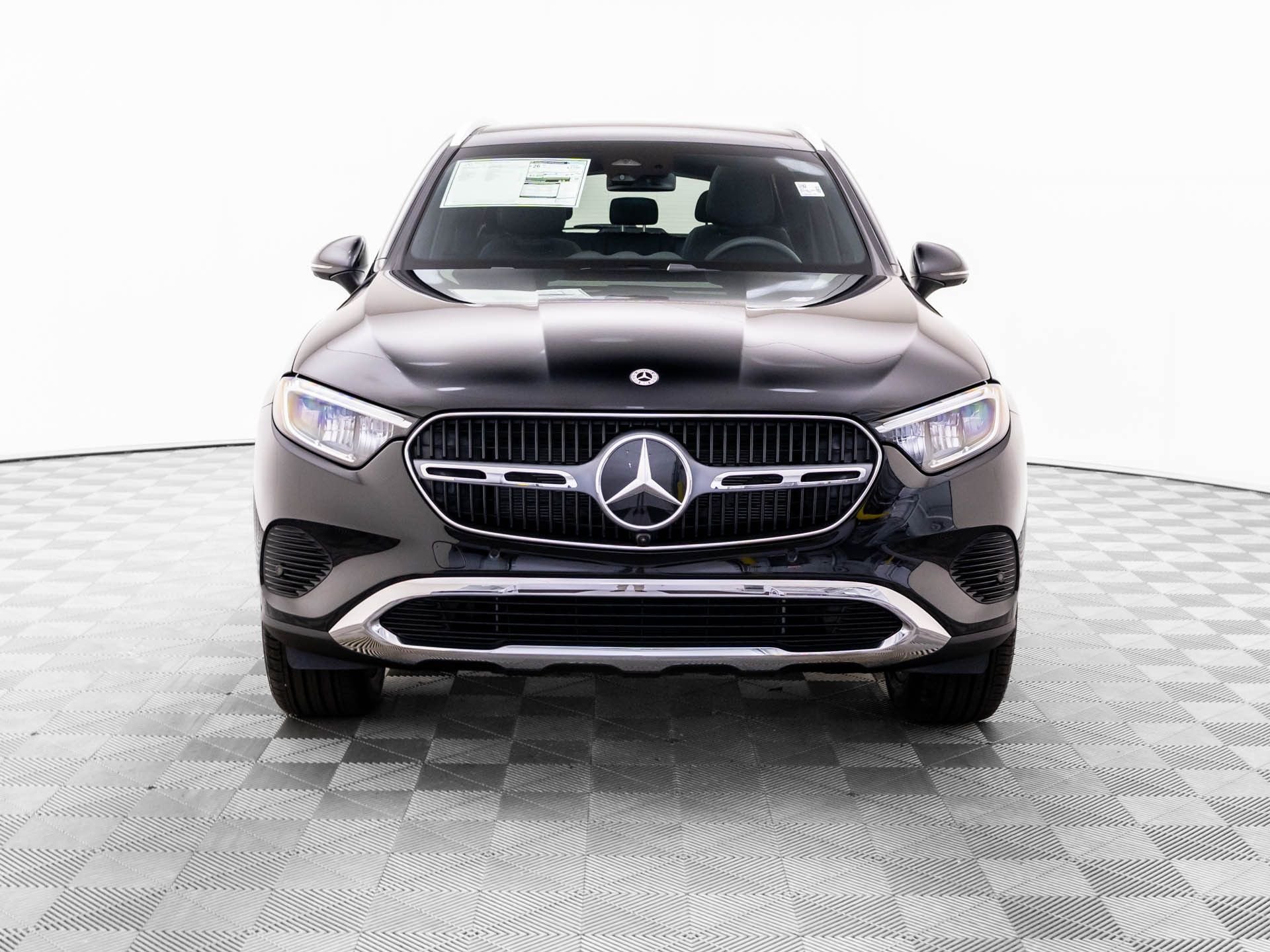 New 2026 Black Mercedes-Benz GLC 300 image 9