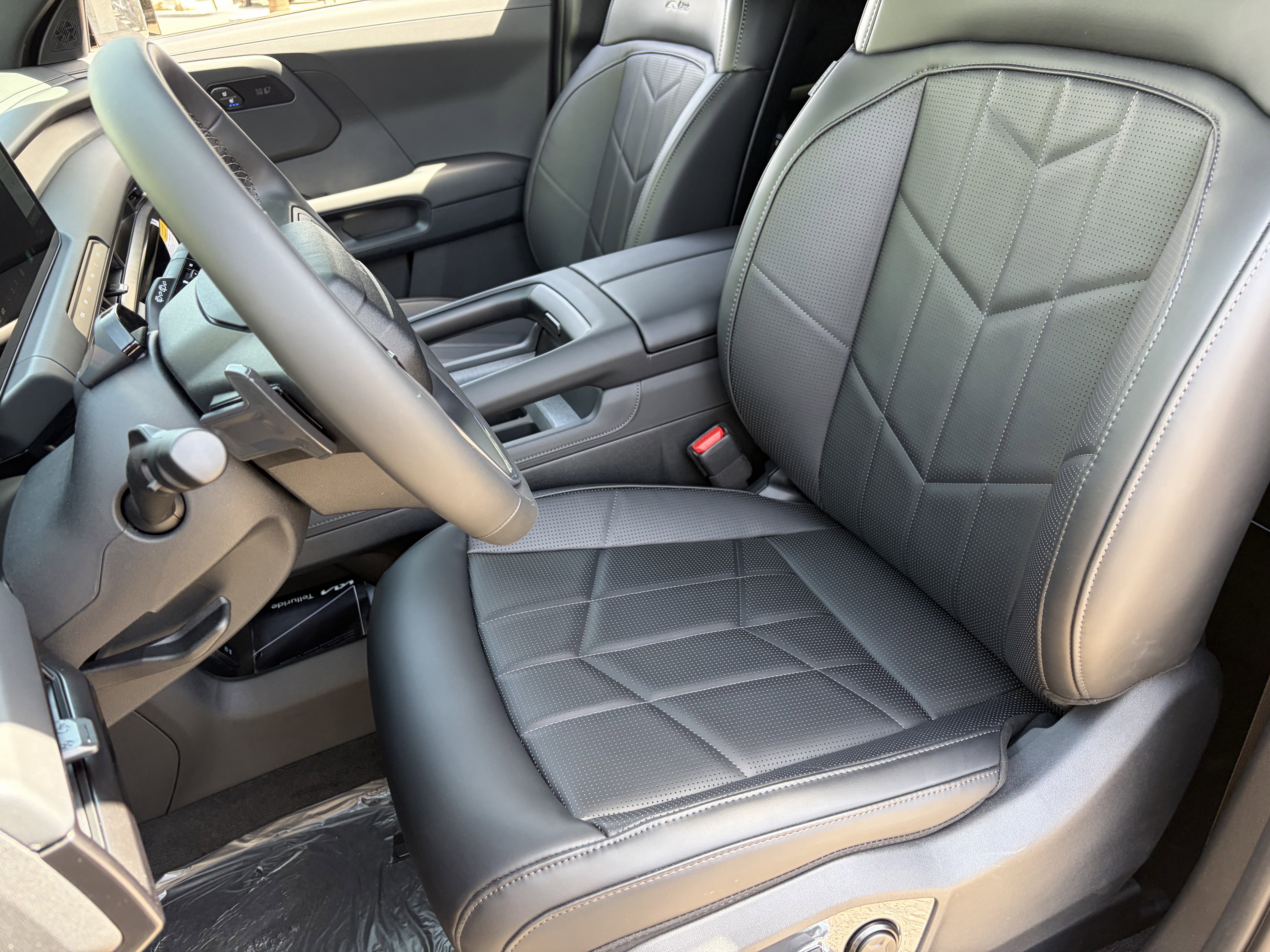 New 2027 Terrain Brown Kia X-Line EX image 18