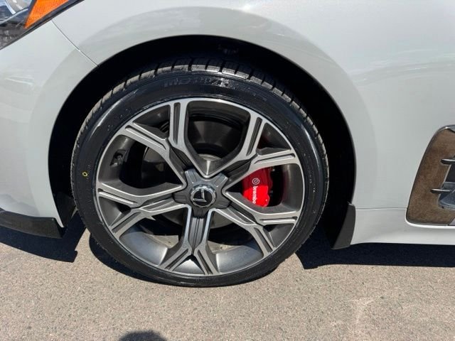 Certified Used 2020 White Kia GT1 image 29