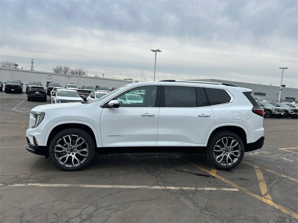 2026 GMC ACADIA - Image 4