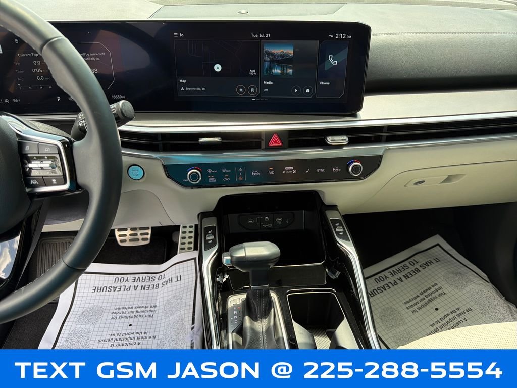 Used 2025 White Kia SX image 22