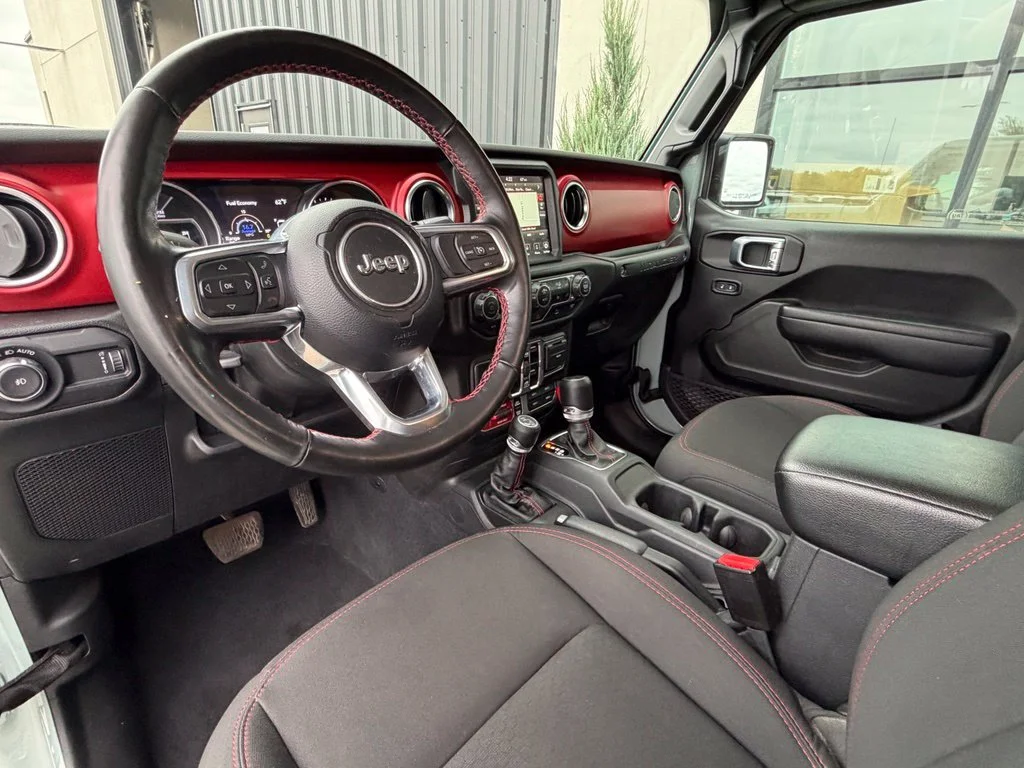 Used 2023 Gray Jeep Rubicon image 7