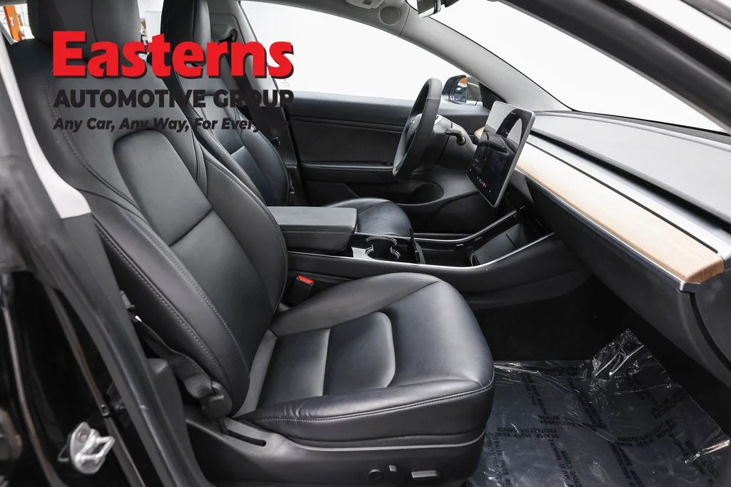 Used 2020 Black Tesla Long Range image 17