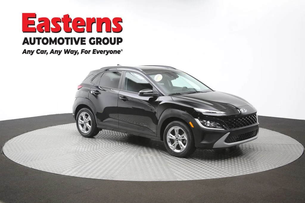 Used 2022 Black Hyundai SEL image 49