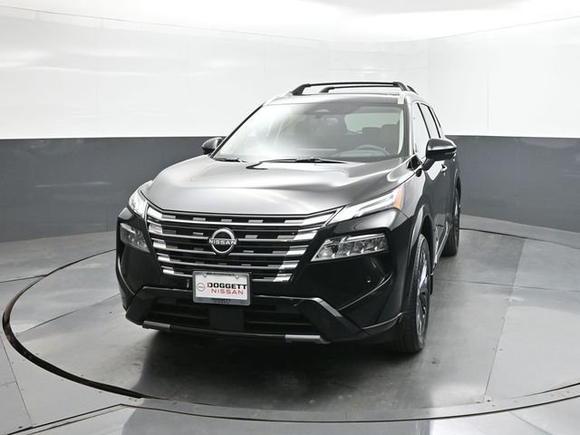 Used 2026 Black Nissan Platinum image 30