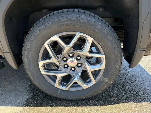 2026 GMC Sierra 1500 SLT - Photo 25