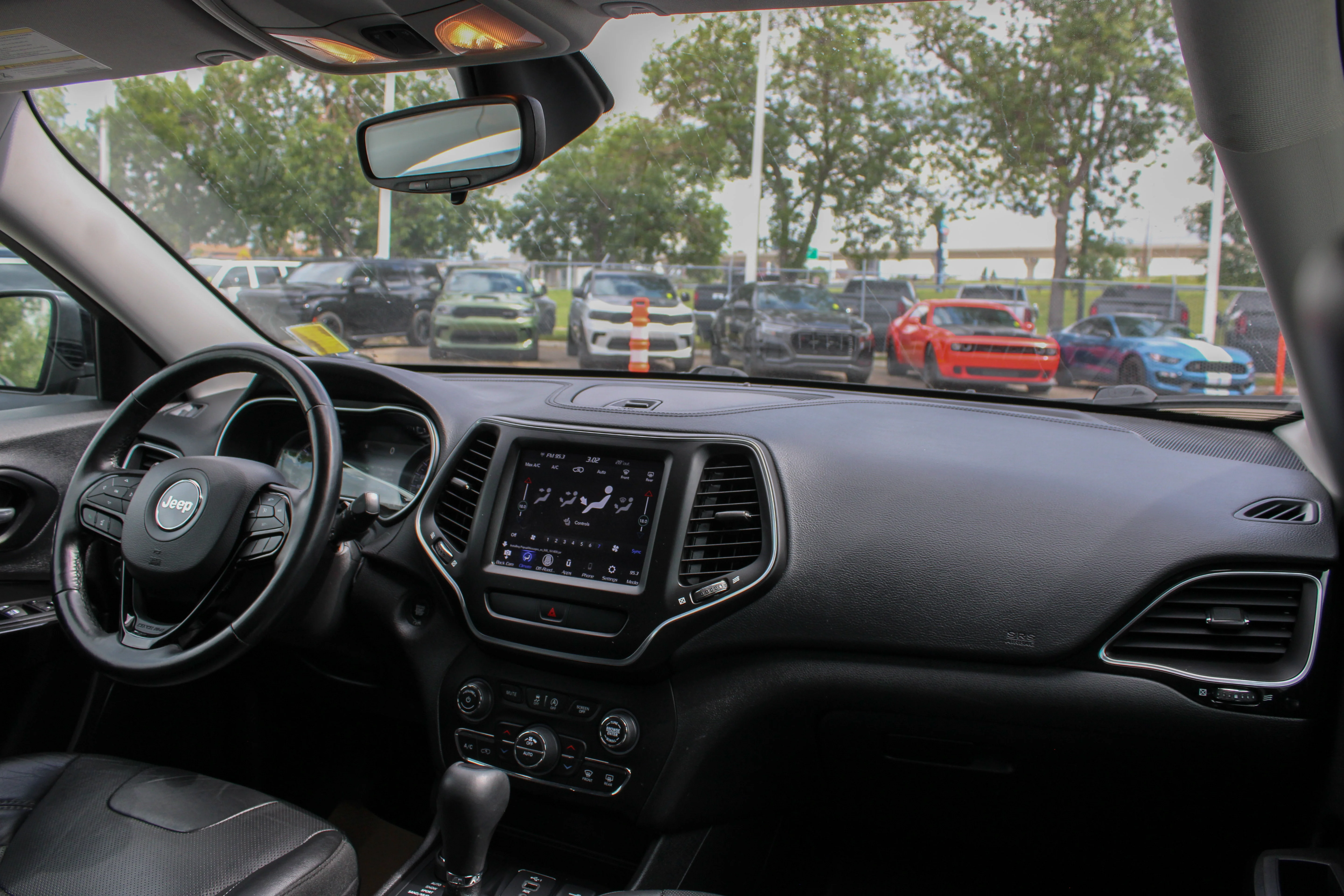 Used 2021 Black Jeep Altitude* 4x4 | Nappa Leather | Heated Seats | Heated Steering Wheel | image 17