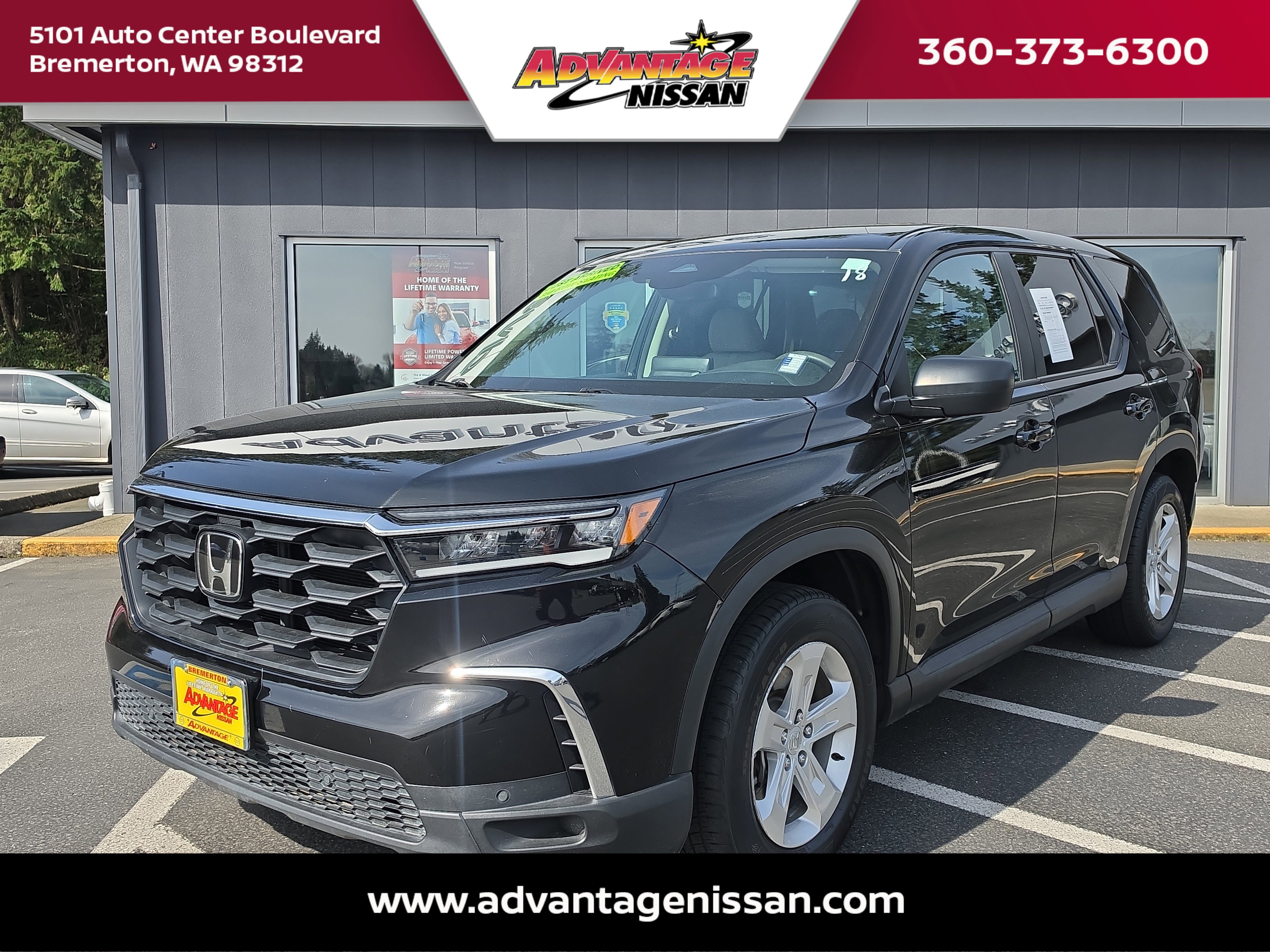2023 Honda Pilot LX AWD's photo