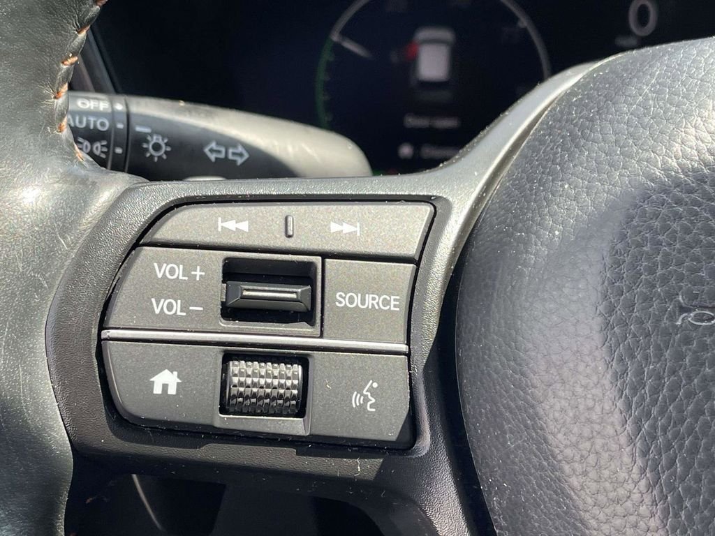Used 2023  Honda Sport image 21