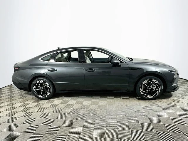 New 2026 Hyundai SONATA SEL Sport