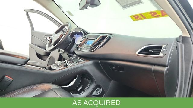Used 2015 Black Chrysler Limited image 19