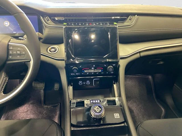 New 2026 White Jeep Laredo image 12