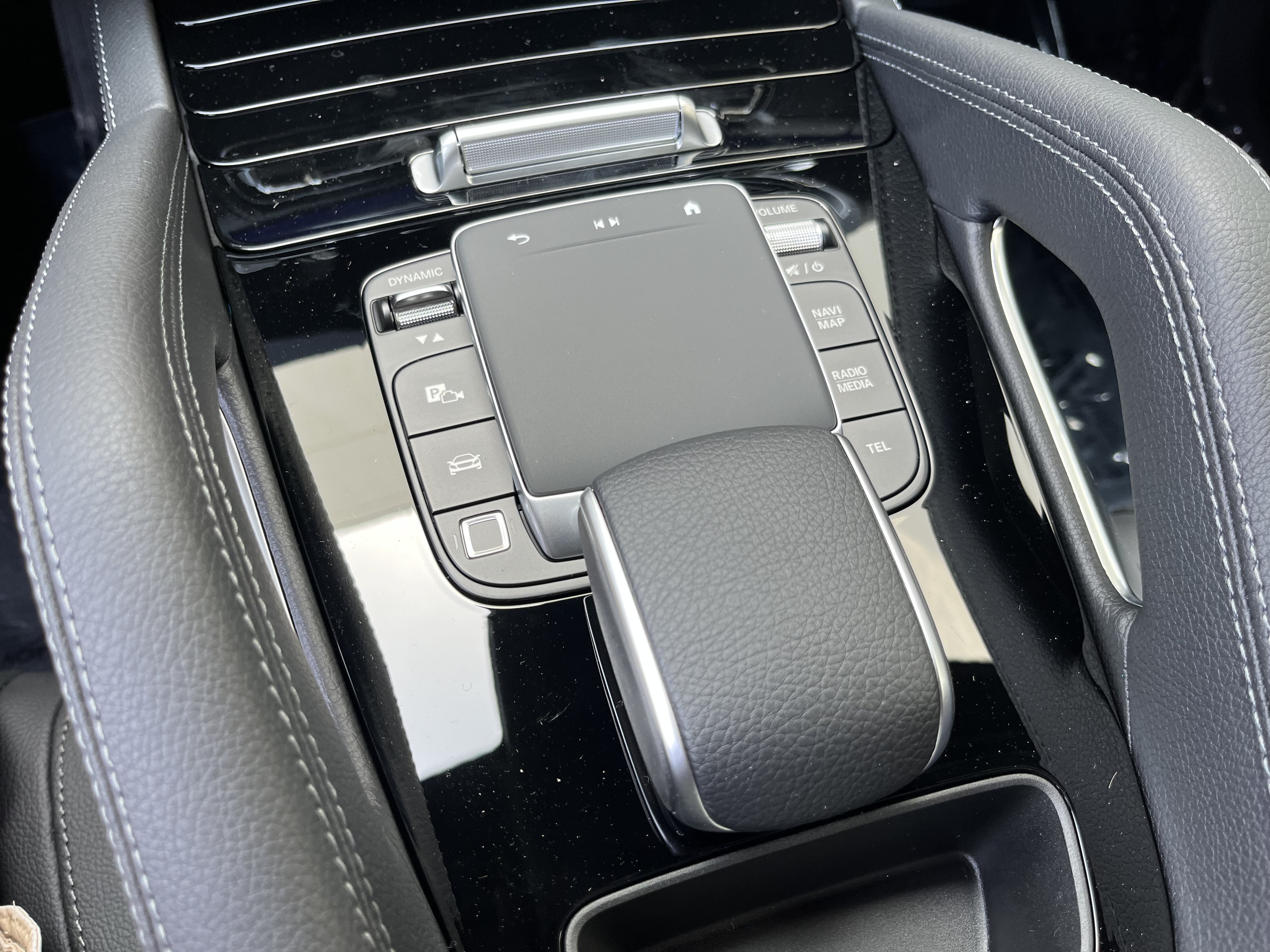 New 2026 Black Mercedes-Benz GLE 450 image 28