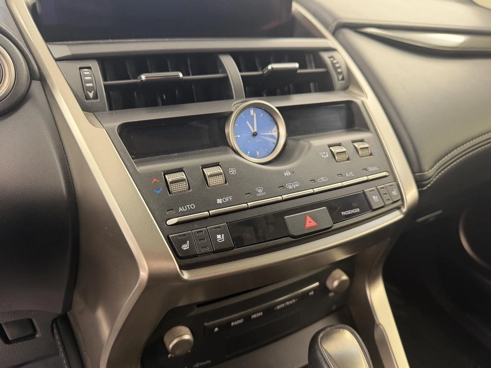 Used 2019 Silver Lining Metallic Lexus 300 image 15