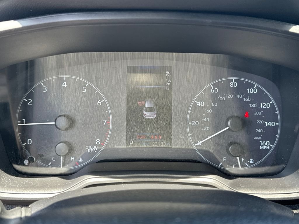 Used 2025 White Toyota LE image 27