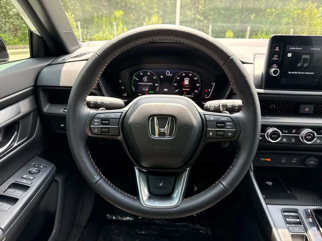 Certified Used 2026 Platinum White Pearl Honda AWD TrailSport Hybrid image 21