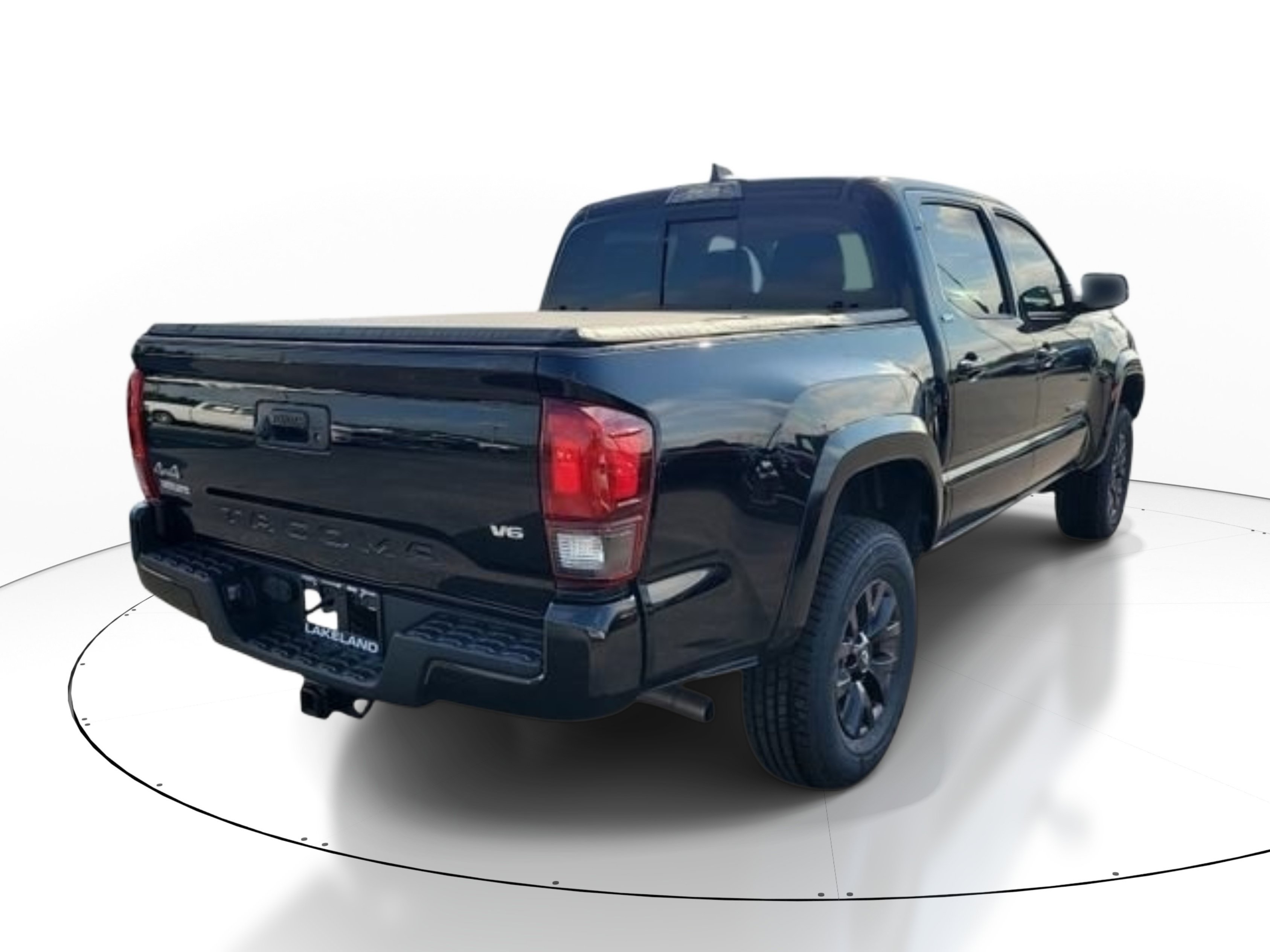 Used 2023 Black Toyota SR5 image 4
