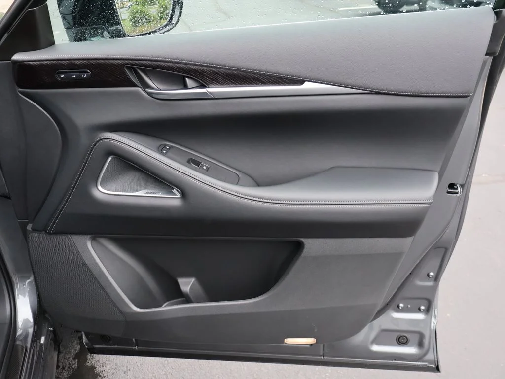 Used 2025 Gray INFINITI Sensory image 13