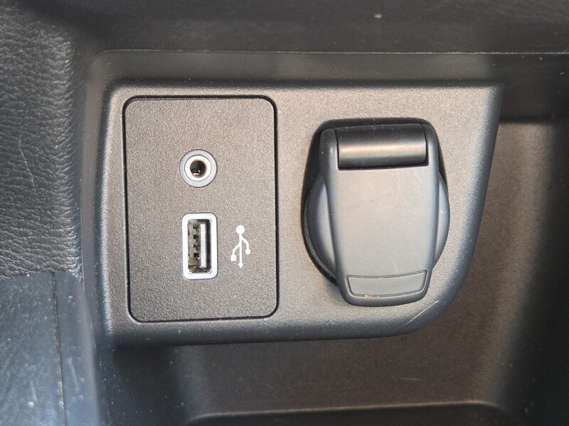 Used 2025 Black Nissan 1.6 S image 30