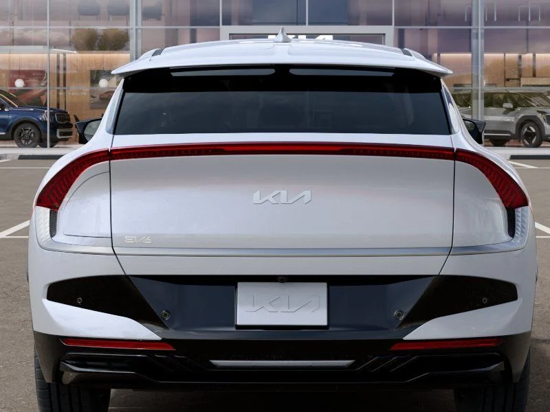 New 2026 Glacial White Pearl Kia Light image 13