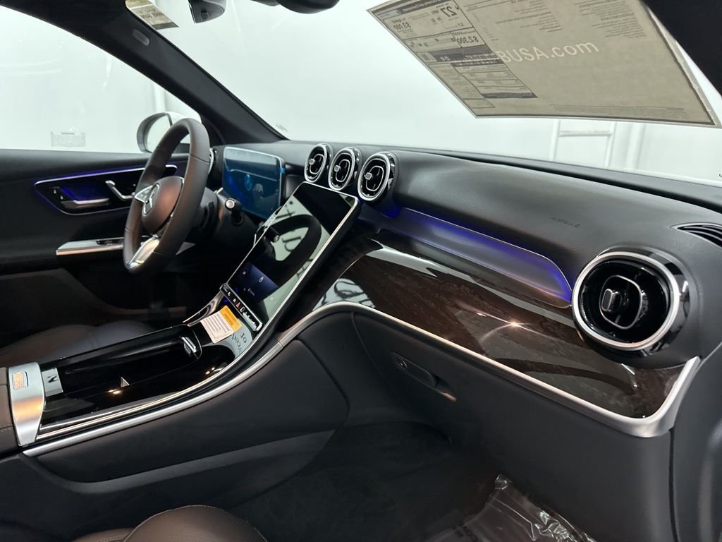Used 2026 White Mercedes-Benz GLC 300 image 26