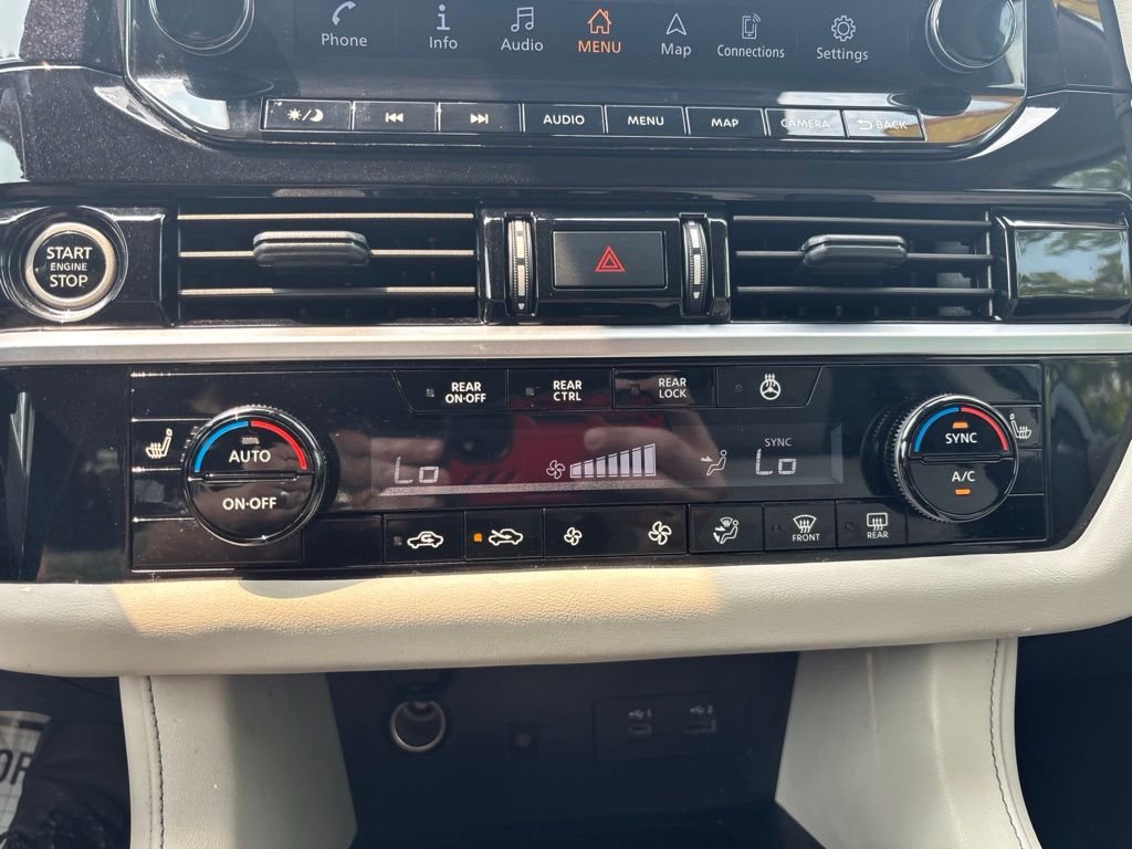 Used 2024 Gray Nissan SL image 27