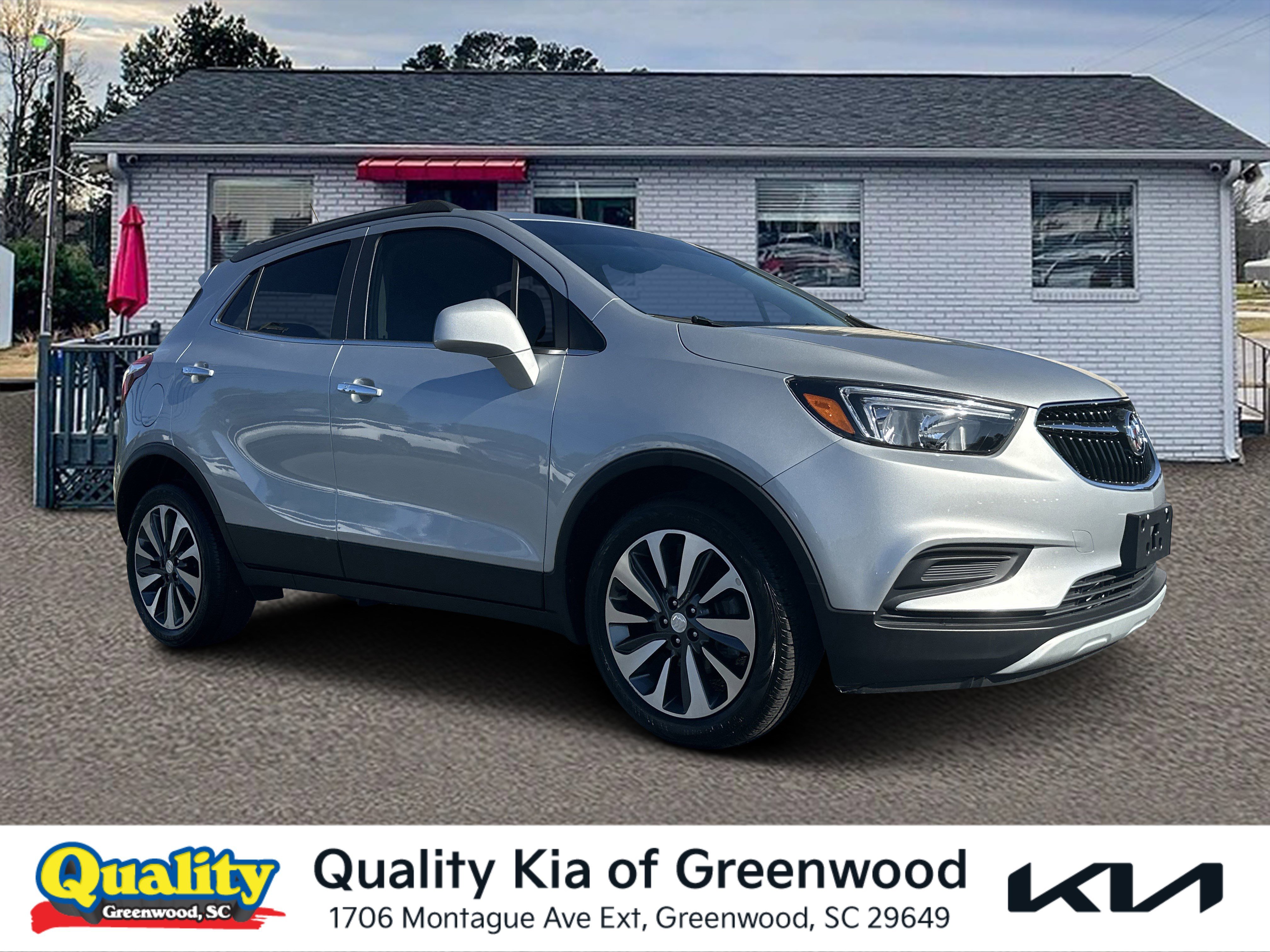 2022 Buick Encore Preferred's photo