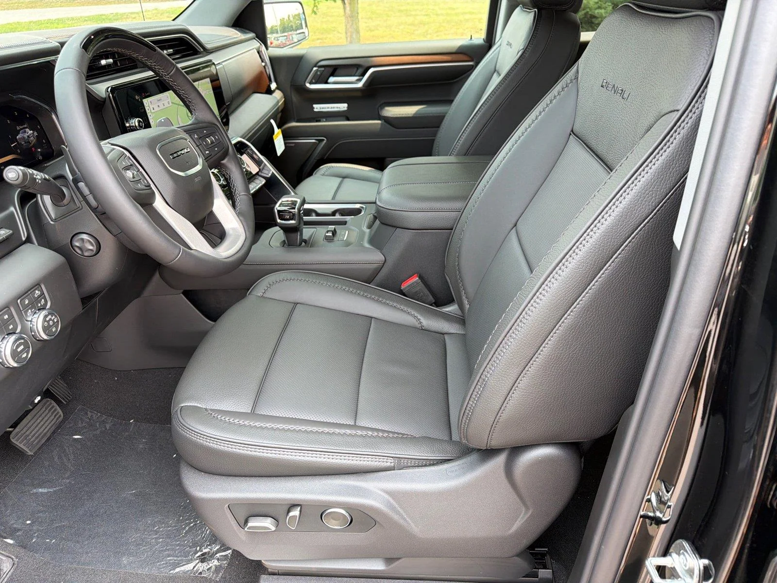 2026 GMC Sierra 1500 Denali - Photo 16