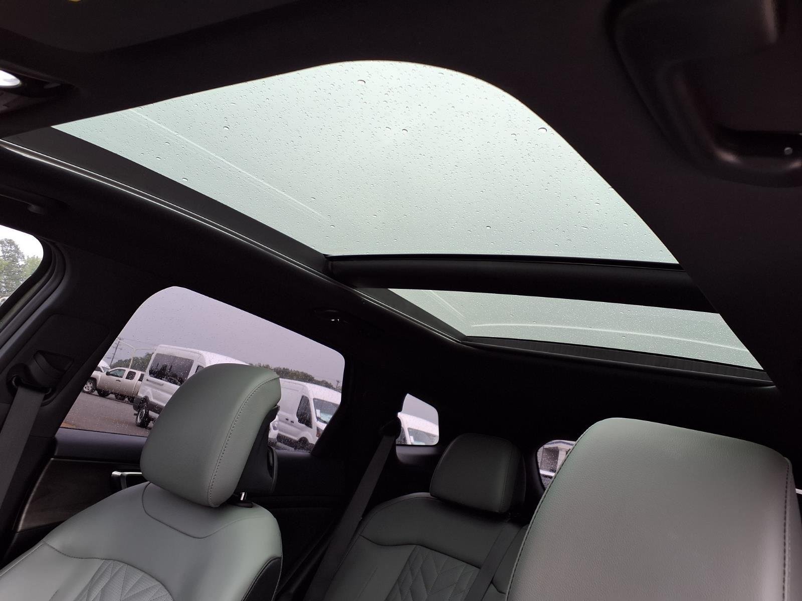 Used 2024 Jungle Green/Ebony Black Roof Kia X-Pro Prestige image 8