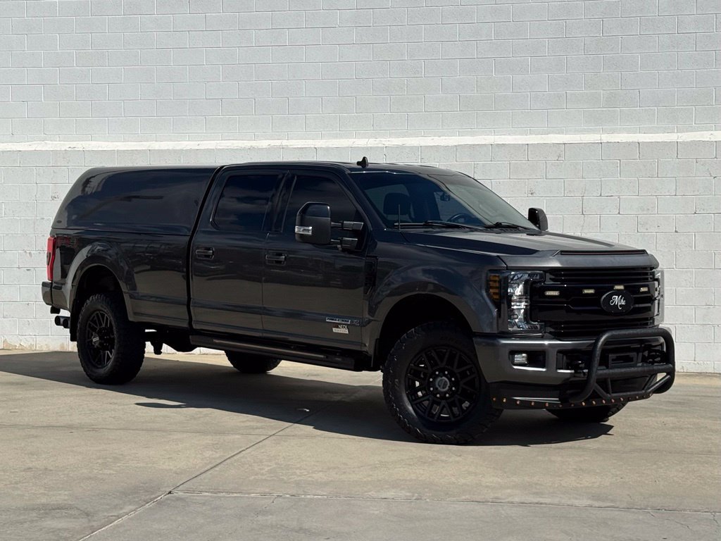 Used 2019 Magnetic Ford Lariat image 1