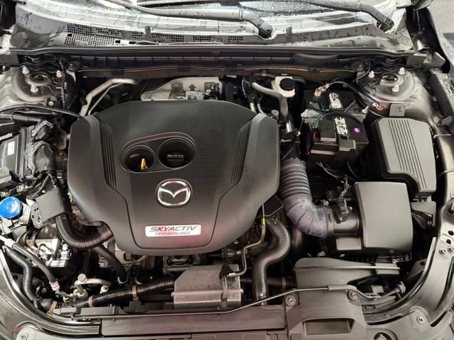 Certified Used 2018 Machine Gray Metallic Mazda Signature image 48