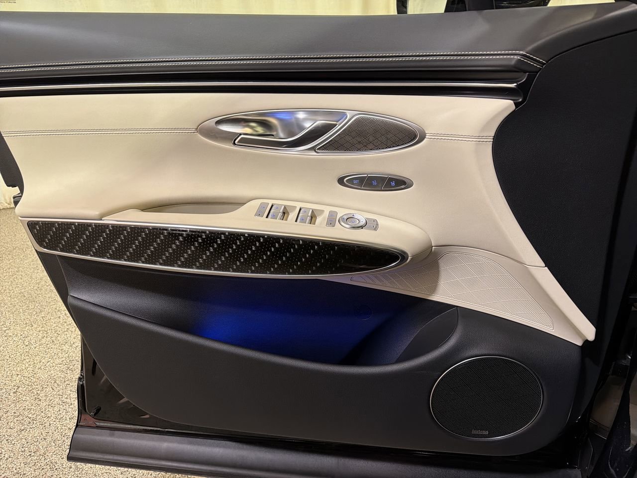 2025 GENESIS GV70 Sport - Photo 18