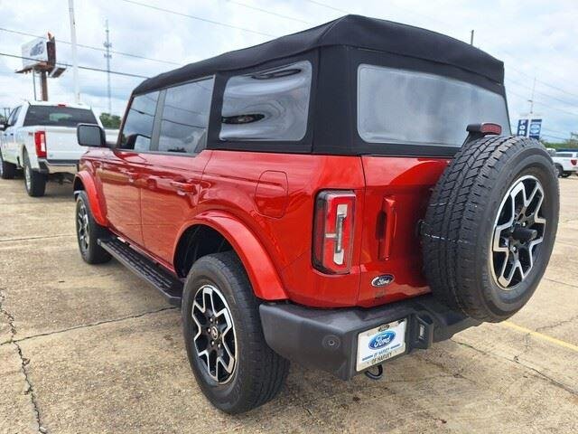 Used 2023 Hot Pepper Red Metallic Tinted Clearcoat Ford Outer Banks image 3