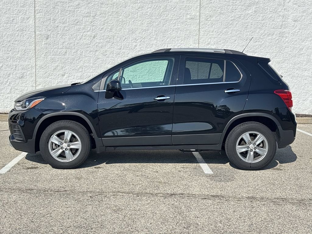 Used 2019 Black Chevrolet LT image 10