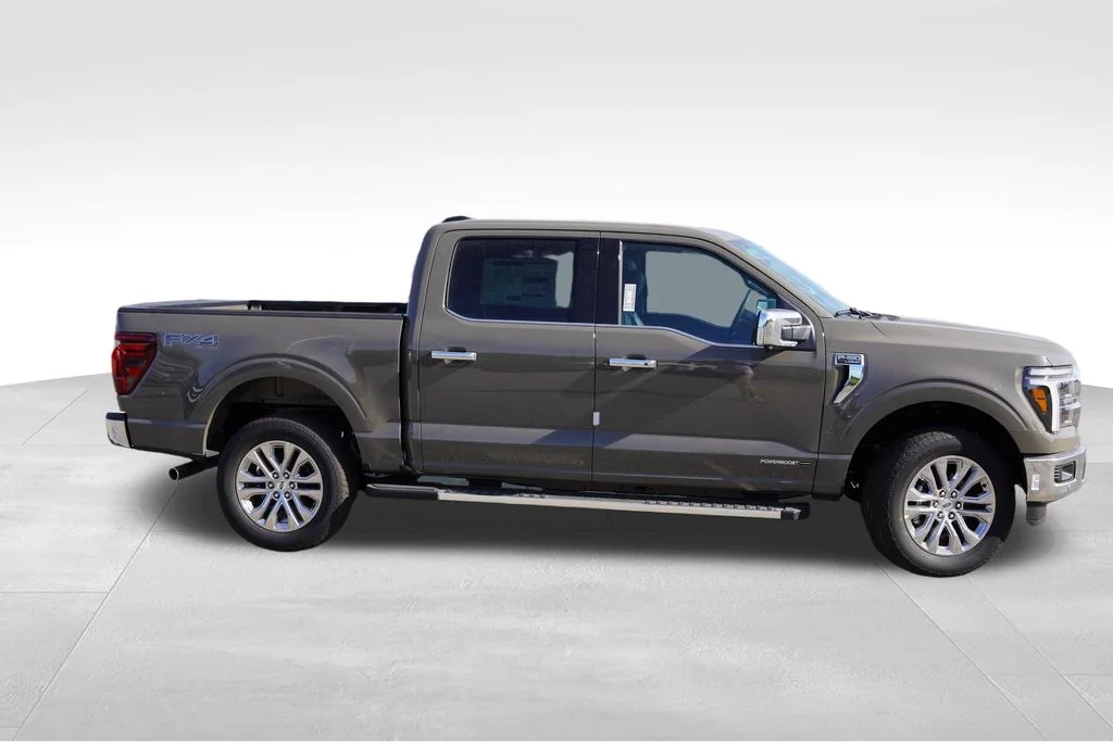 New 2026 Marsh Gray Ford Lariat image 2