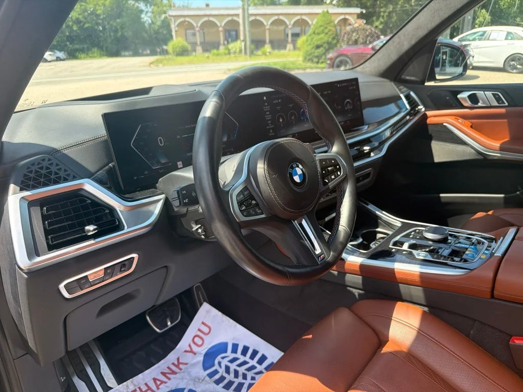 Used 2023 Black BMW M60i image 25