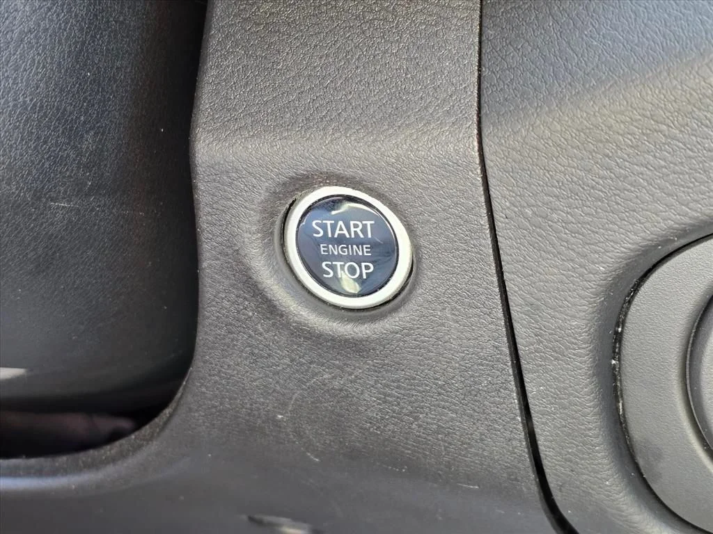 Used 2024 White Nissan SV image 17
