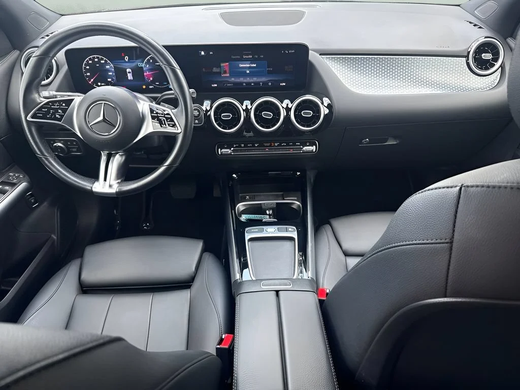Used 2025 Black Mercedes-Benz GLA 250 image 13