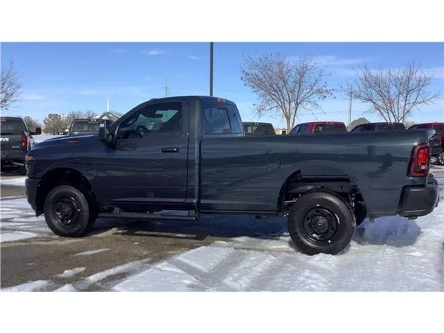 New 2026 Granite Crystal Metallic Clear-Coat  Paint Ram LONE STAR CREW CAB 4X4 5
