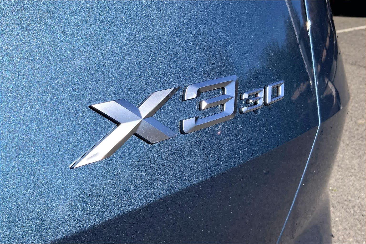 New 2026 Arctic Race Blue metallic BMW 30 xDrive image 15