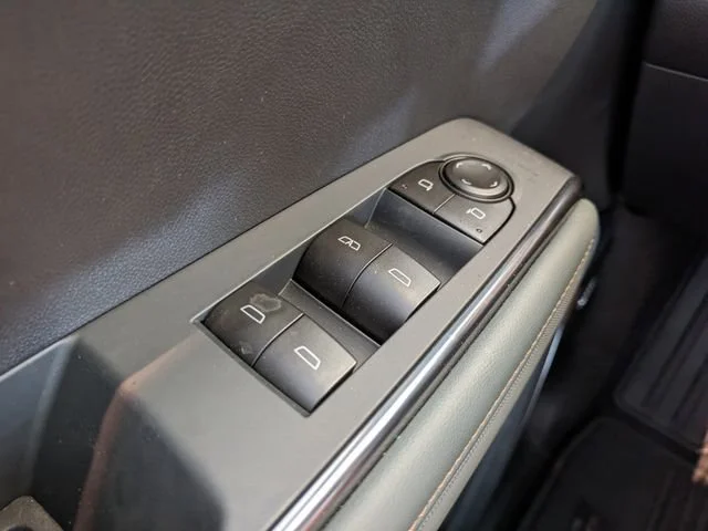 2026 GMC Acadia AT4 - Photo 21