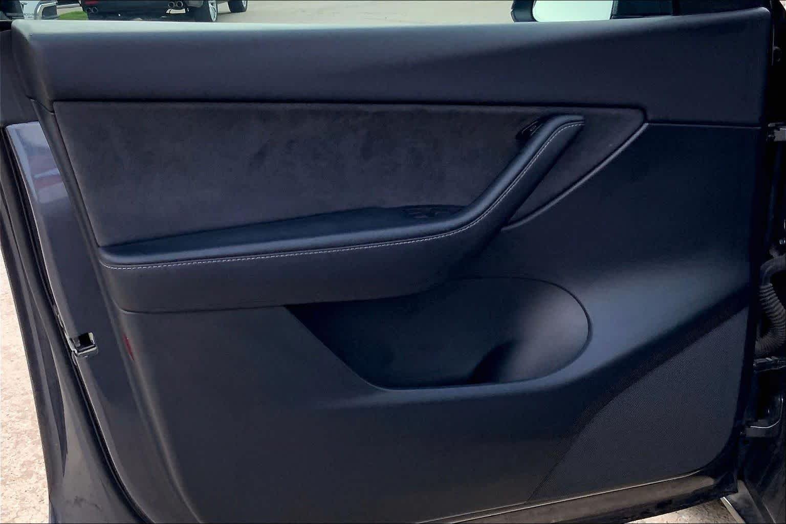 Used 2022 Midnight Silver Metallic Tesla Long Range image 20