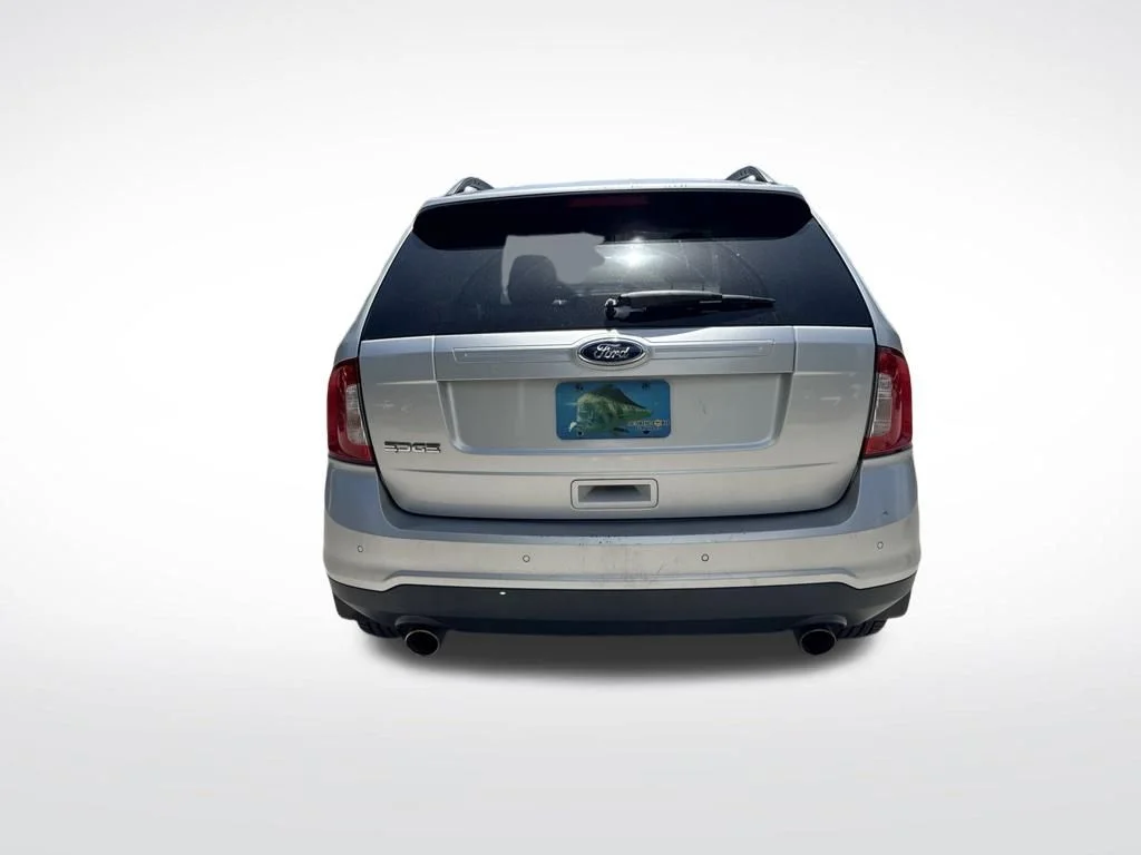 Used 2013 Ingot Silver Ford SE image 7