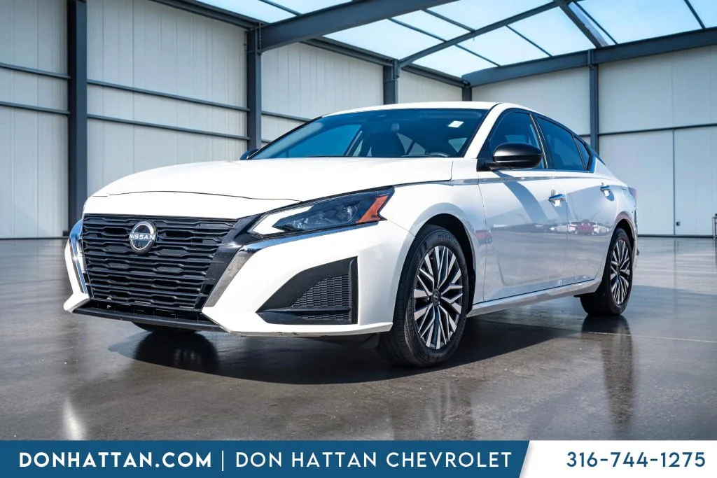 2024 Nissan Altima SV