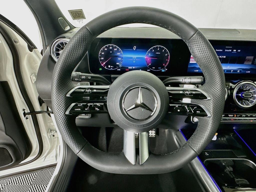 New 2026 Polar White Mercedes-Benz GLA 250 image 11