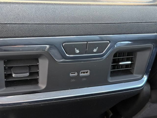 Used 2025 Sterling Metallic GMC Denali image 19