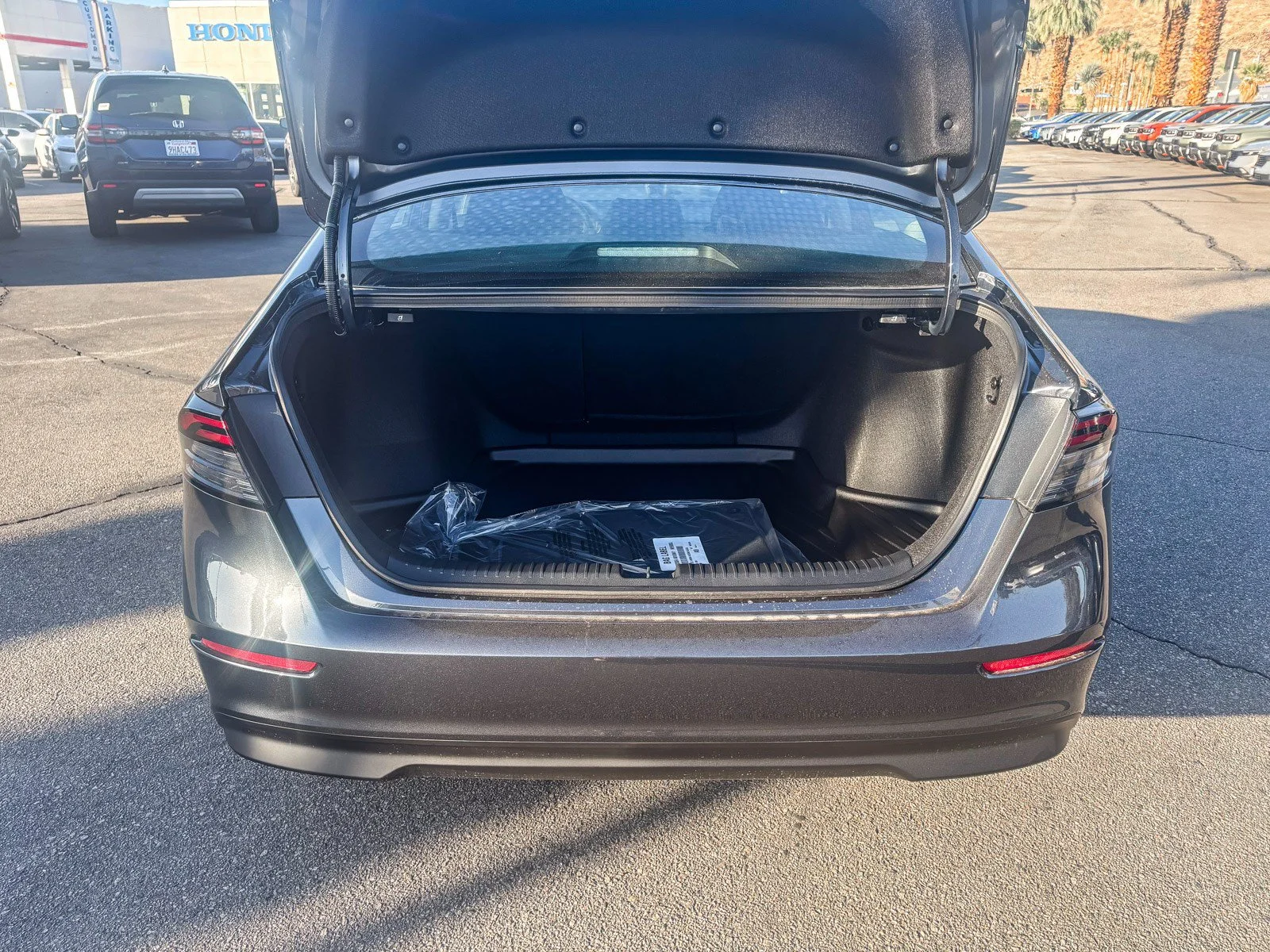 New 2026 Meteorite Gray Metallic Honda SE image 12